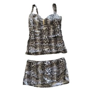 Tommy Bahama 2 piece set